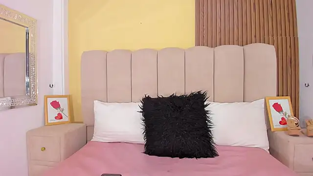 EmmyCruzZ online show from 02.28.25