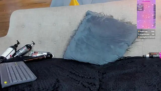 Snapshot of sarah_banks1 chatting on 01.24.25 sarah banks1 online show from 01.24.25