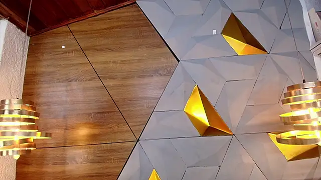 Snapshot of sarah_banks1 chatting on 03.15.25 sarah banks1 online show from 03.15.25