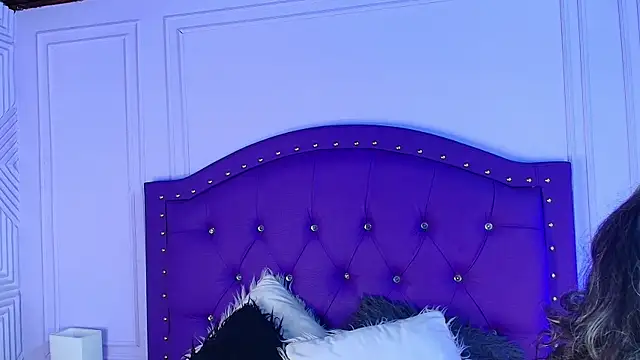sarah banks1 online show from 07.02.26