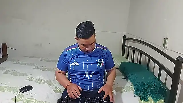 Snapshot of ferchoDC78 chatting on 02.13.26 ferchoDC78 online show from 02.13.26