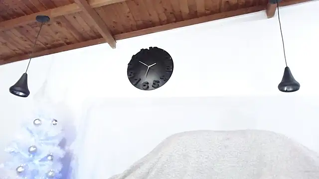 Snapshot of BIGZEHUZ chatting on 01.07.25 BIGZEHUZ online show from 01.07.25