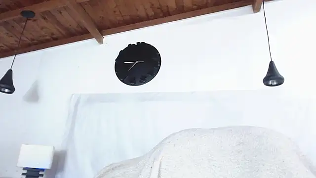 Snapshot of BIGZEHUZ chatting on 01.17.25 BIGZEHUZ online show from 01.17.25