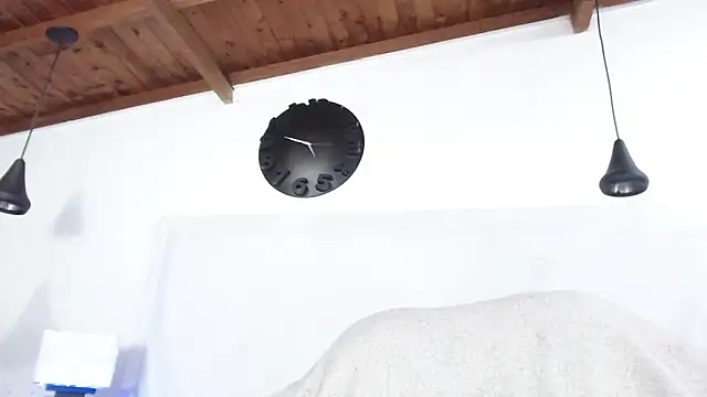 Snapshot of BIGZEHUZ chatting on 02.07.25 BIGZEHUZ online show from 02.07.25