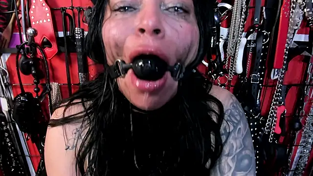 Snapshot of sadistic_aradia chatting on 03.08.26 sadistic aradia online show from 03.08.26