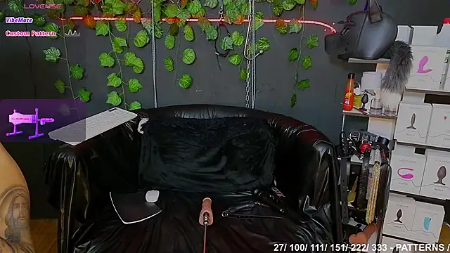 Sweett Mollyy online show from 09.24.25