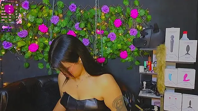 Sweett Mollyy online show from 04.29.26