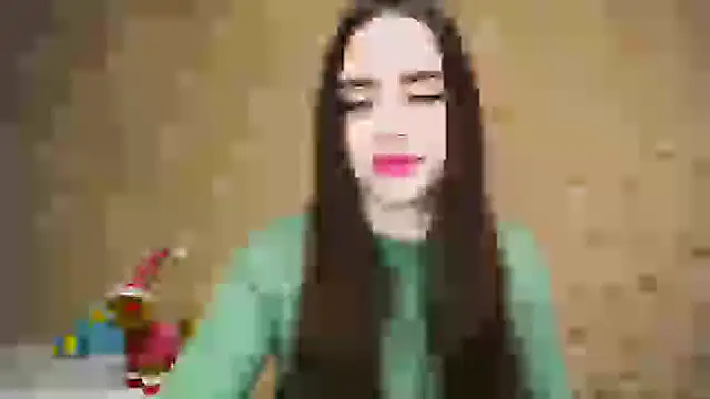 Snapshot of _your_fantasy_girl chatting on 01.15.25 your fantasy girl online show from 01.15.25