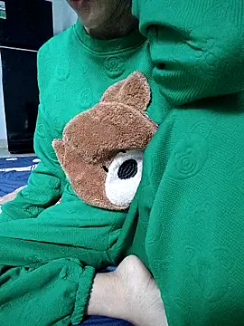 Haralushiaaa online show from 12.21.25