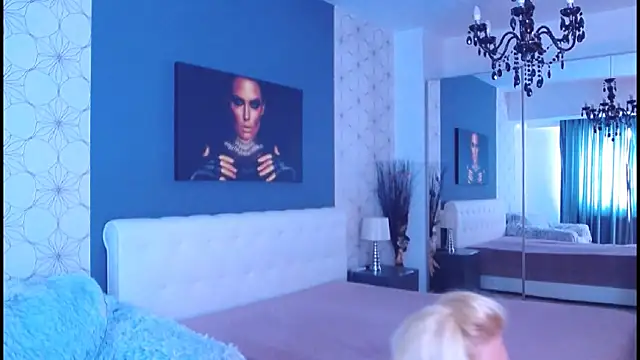 MaryMatiss online show from 09.25.25