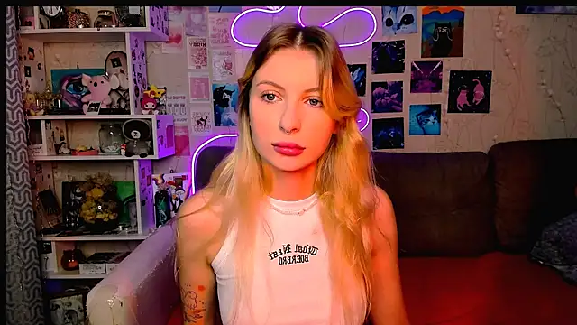 Maria Hunt online show from 12.13.24