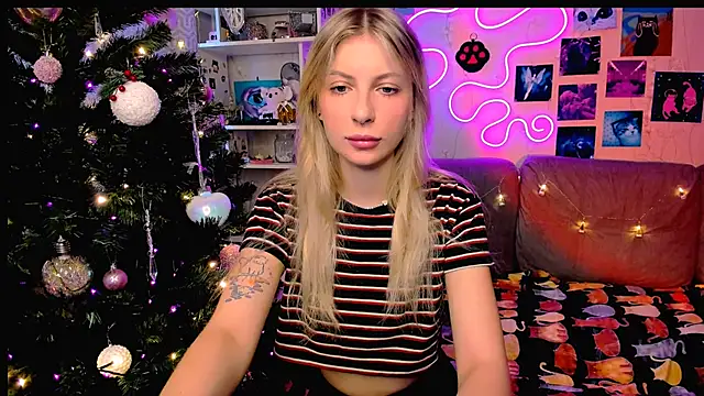 Maria Hunt online show from 12.28.24