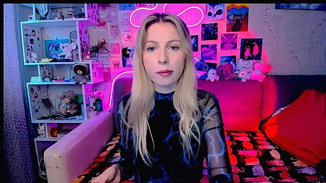 Maria Hunt online show from 01.17.25