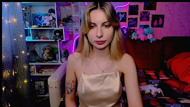 Maria Hunt online show from 01.21.25