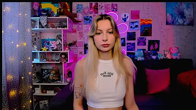 Maria Hunt online show from 02.05.25