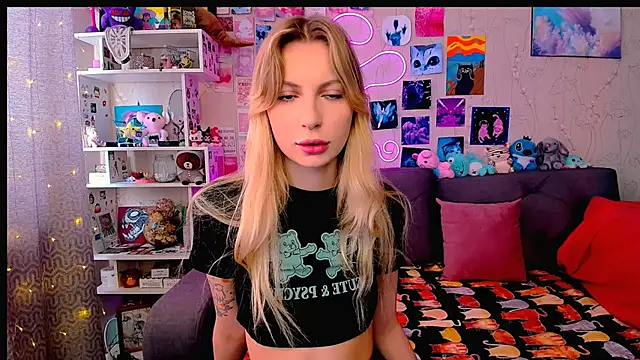 Maria Hunt online show from 02.21.25