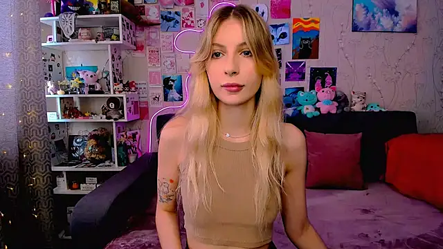 Maria Hunt online show from 03.13.25