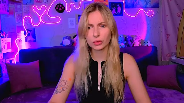 Maria Hunt online show from 09.23.25