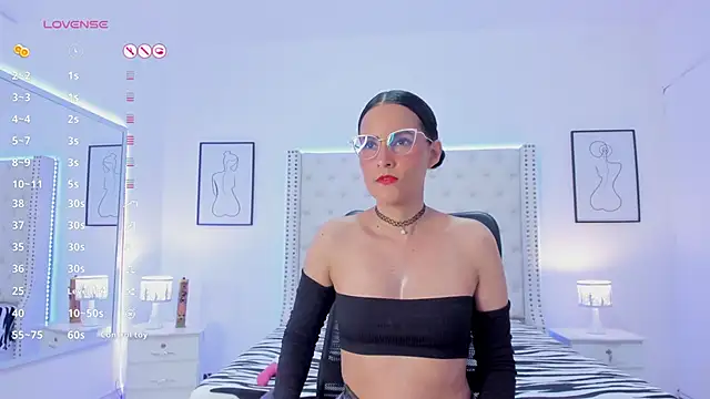 Coco Balenciaga  online show from 01.08.25