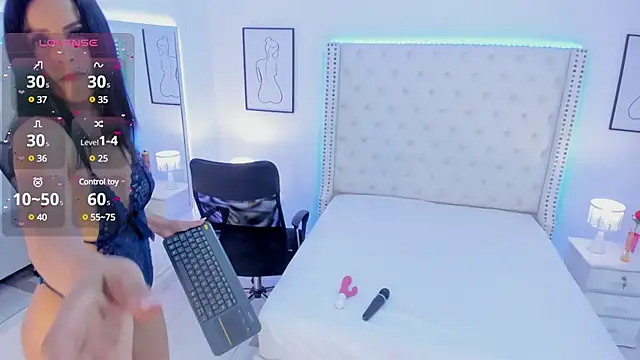 Coco Balenciaga  online show from 02.04.25