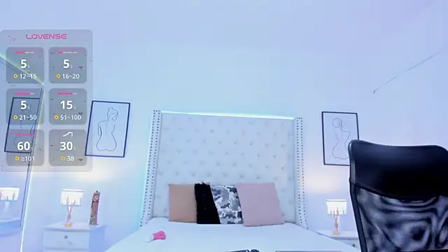 Coco Balenciaga  online show from 02.11.25