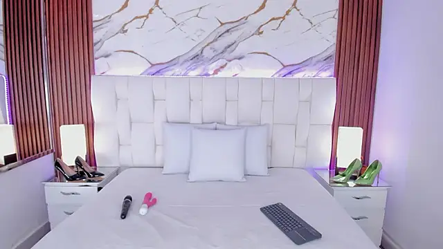 Coco Balenciaga  online show from 02.07.26