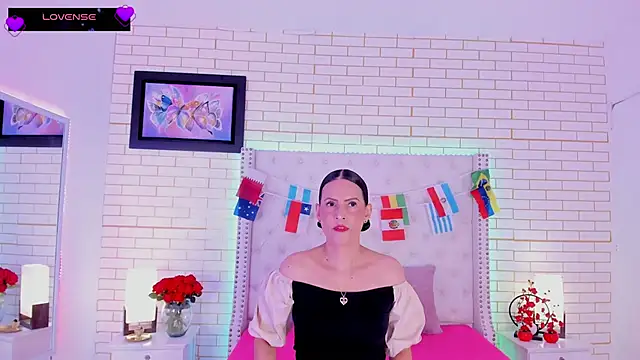 Snapshot of Coco_Balenciaga_ chatting on 06.22.26 Coco Balenciaga online show from 06.22.26
