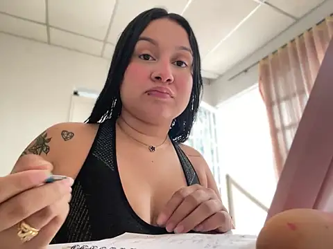 Snapshot of Pretty_Isadora chatting on 03.16.25 Pretty Isadora online show from 03.16.25