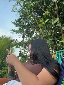 Snapshot of Pretty_Isadora chatting on 09.13.25 Pretty Isadora online show from 09.13.25