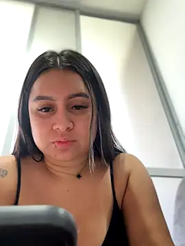 Snapshot of Pretty_Isadora chatting on 09.20.25 Pretty Isadora online show from 09.20.25