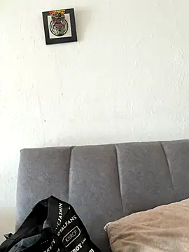 Snapshot of Pretty_Isadora chatting on 11.04.25 Pretty Isadora online show from 11.04.25