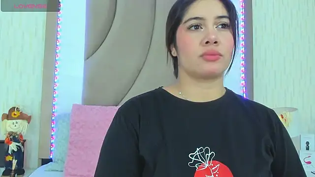 ThyaraJhons online show from 10.22.25