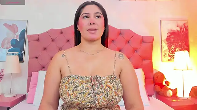 ThyaraJhons online show from 04.23.26
