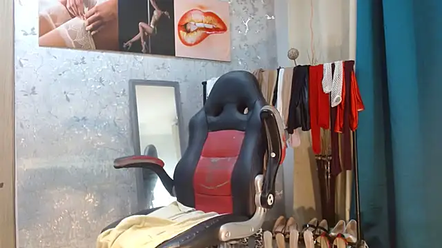 Samantabrown  online show from 07.06.26