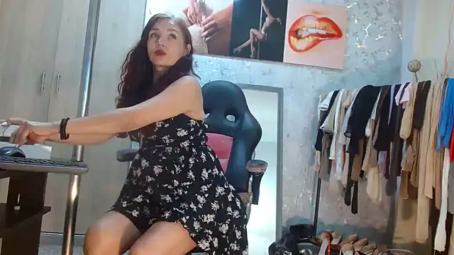 Samantabrown  online show from 07.31.26