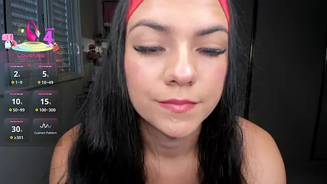 Snapshot of ivyy_scott chatting on 12.15.25 ivyy scott online show from 12.15.25