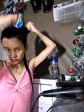 The-quee22 online show from 12.13.25