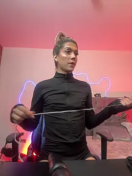 Snapshot of tay_ler3 chatting on 12.06.24 tay ler3 online show from 12.06.24