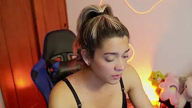 Snapshot of tay_ler3 chatting on 01.21.25 tay ler3 online show from 01.21.25