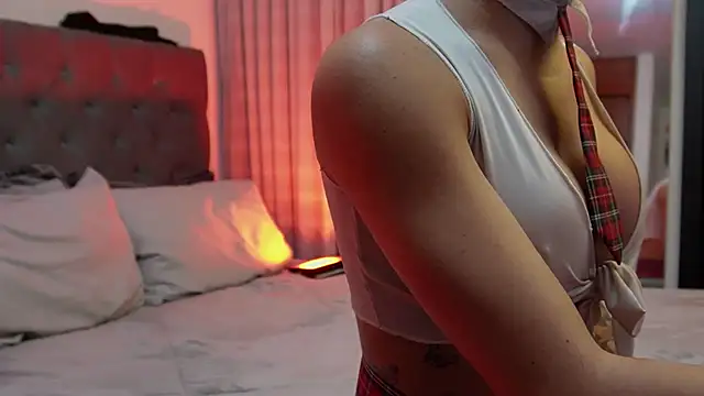 Snapshot of tay_ler3 chatting on 03.18.25 tay ler3 online show from 03.18.25