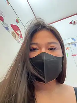 Snapshot of --Lyly-- chatting on 02.28.26 --Lyly-- online show from 02.28.26