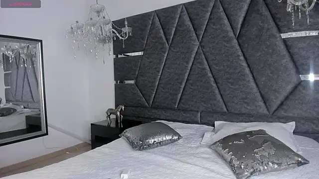 IsabellaGrey19 online show from 11.02.25