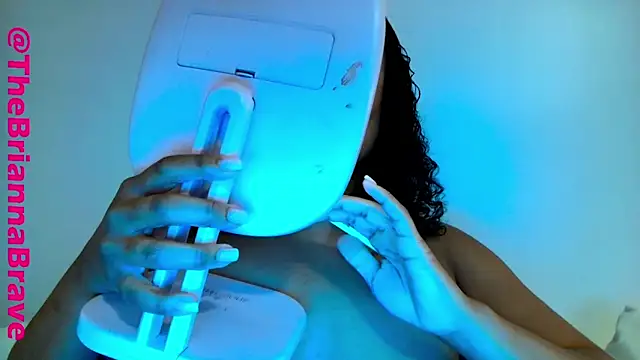 BriannaBrave online show from 12.20.25