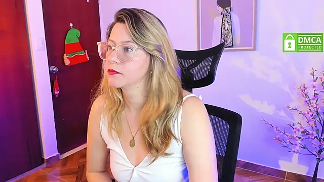 Snapshot of Chanelll_Taylorr_ chatting on 12.26.24 Chanelll Taylorr  online show from 12.26.24
