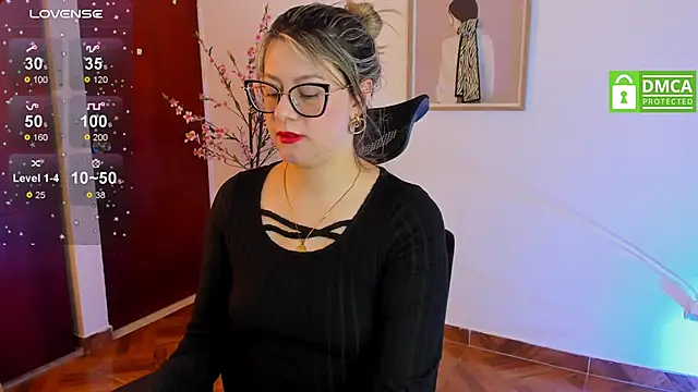 Snapshot of Chanelll_Taylorr_ chatting on 03.05.25 Chanelll Taylorr  online show from 03.05.25