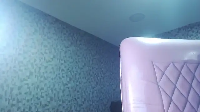 CurvyJulieth online show from 09.20.25