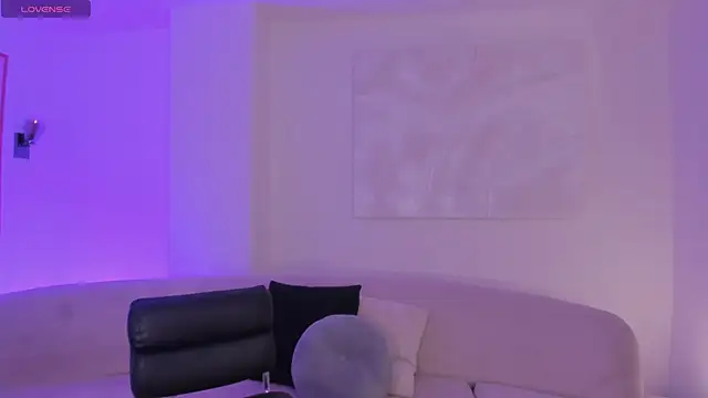 SamanthaKlein  online show from 03.13.26