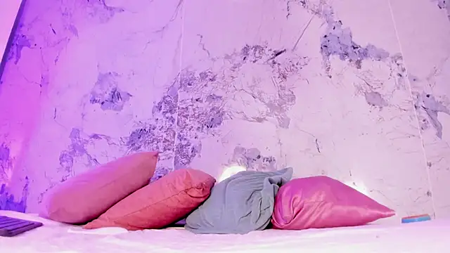 Kim Baker1 online show from 09.30.25