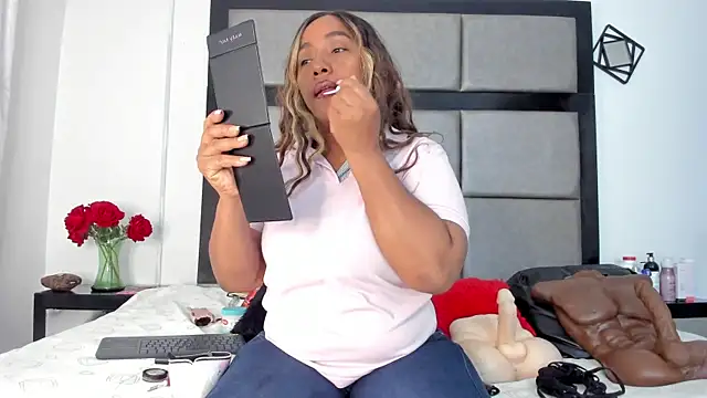 AmbarthSmiith2 online show from 12.21.25