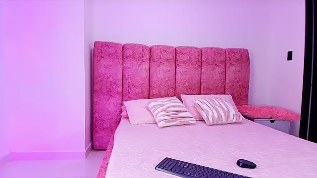 kendal rossi online show from 11.09.25